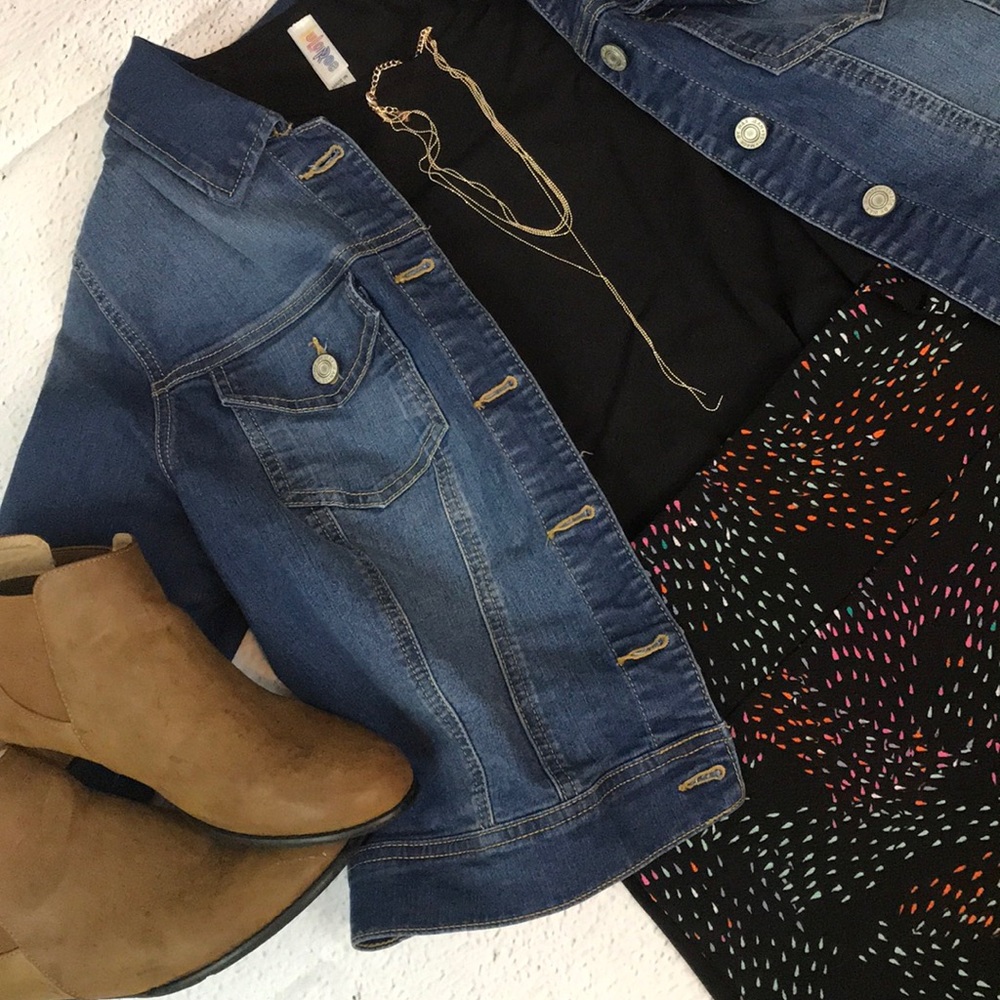 Cassie Medium- Lularoe